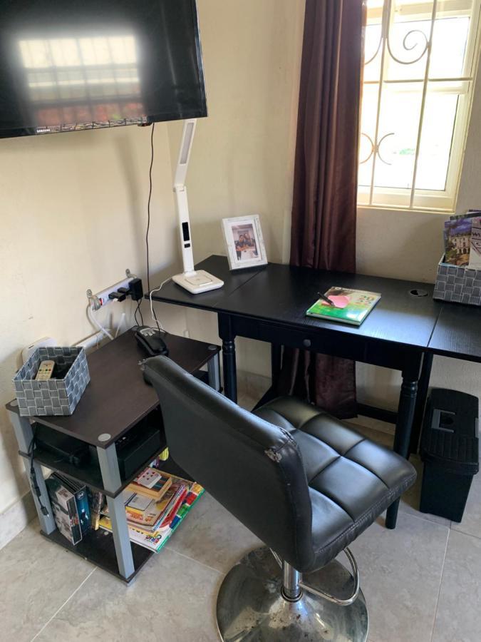 Raivens Nest Bed And Breakfastクライストチャーチ エクステリア 写真